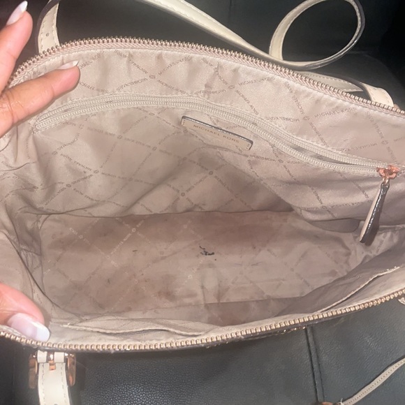 Shiny pink Michael Kors Set - Picture 5 of 5